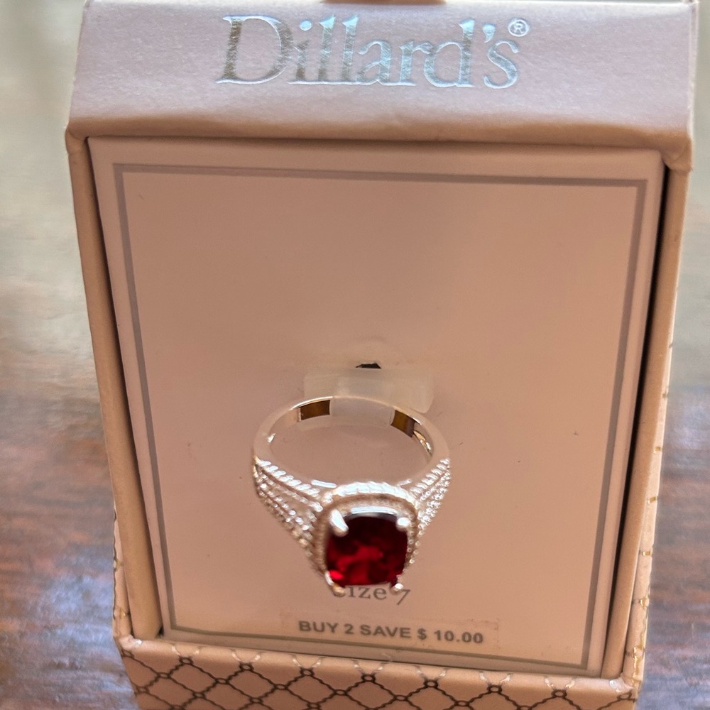 Dillard’s Size 7 Silver Ring with Ruby Red Gemstone New